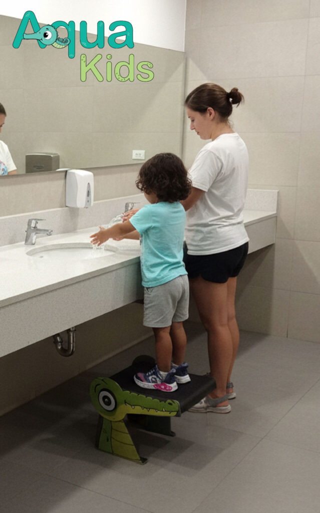 escalon infantil para lavamanos